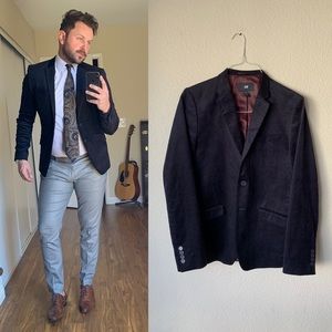 • H&M velvet blazer •